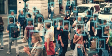 Portefeuille, identité, monnaie, biométrie : convergences numériques lourdes de menaces vers la société de surveillance