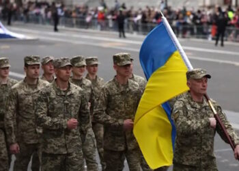 Des troupes ukrainiennes célébrant la « victoire » sur le IIIe Reich à Londres : du risible à la consternation…