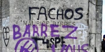 Sur les antifascistes profanateurs de tombes