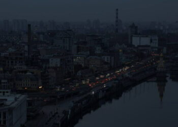 Kiev dans le noir, modèle de transition énergétique et écologique voulue par les mondialistes