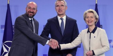 L&rsquo;Union européenne va payer des armes à l’Ukraine sur commande de l’OTAN